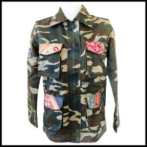 🎉HP🎉Beautiful Stories Embellished Camo Jacket, Sz XS